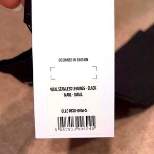 GYMSHARK - VITAL SEAMLESS LEGGINGS - Size SMALL - color - Black Marl - NWT